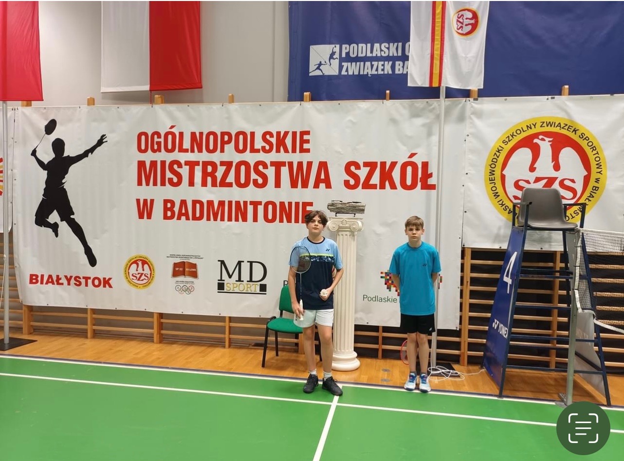 Przedstawiciele naszej szkoły na Mistrzostwach Polski szkół podstawowych w badmintonie - Obrazek 1