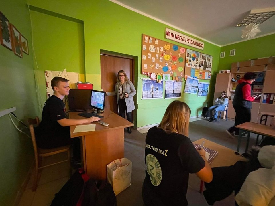 Zajęcia z uczniami I Liceum Ogólnokształcącego w Nowogardzie - Obrazek 4