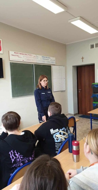 Spotkanie profilaktyczne dla klas 7-8 w SP Nojewo - Obrazek 1