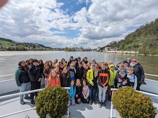 Während der Dreiflüsserundfahrt - im Hintergrund die Passauer Ortsspitze.
-Foto: Hanigk