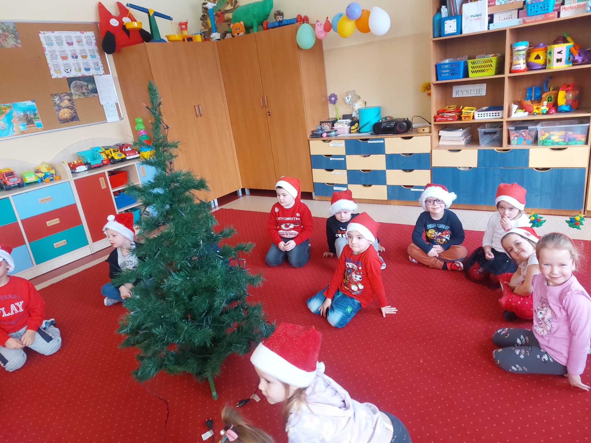 Przygotowania do wizyty Mikołaja w przedszkolu  - Obrazek 9