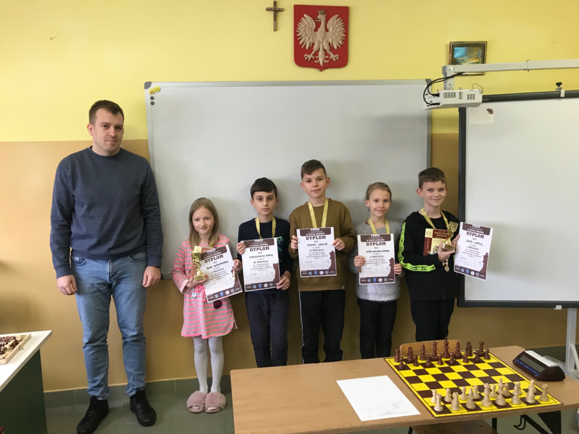 ​​​​​​​Pierwsze Indywidualne Mistrzostwa Szkół Podstawowych w szachach - Obrazek 4