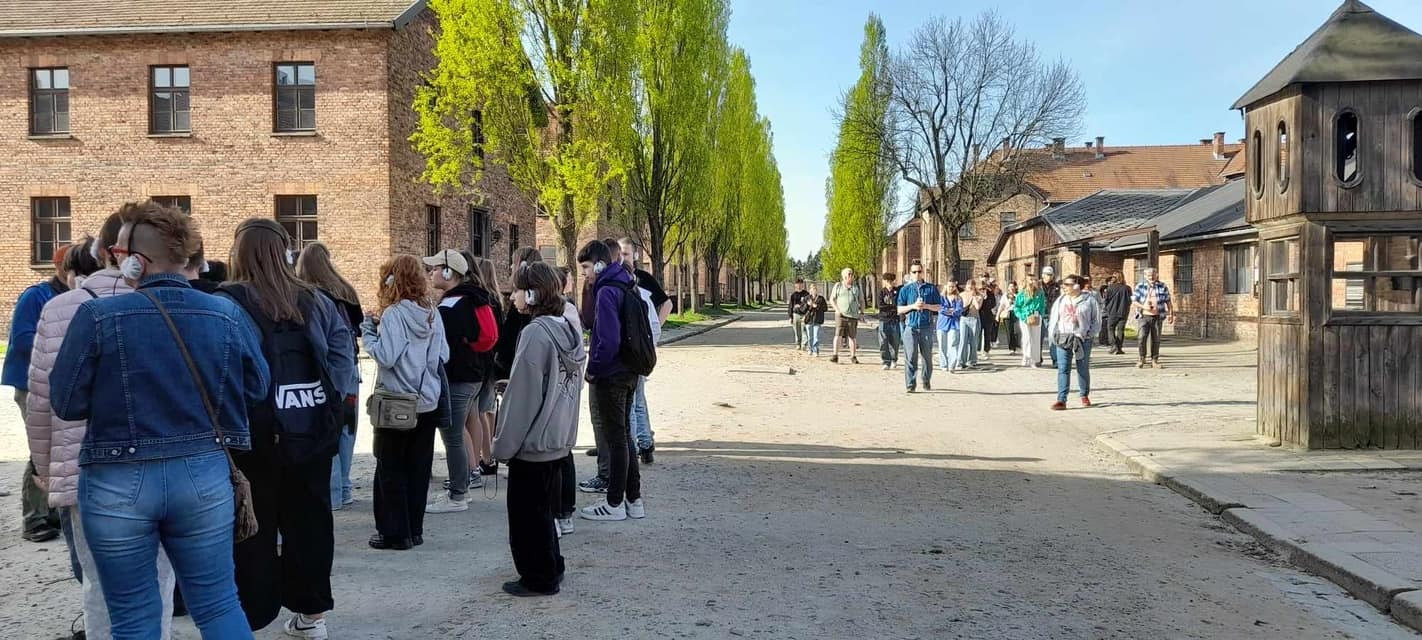 Wycieczka do Muzeum Auschwitz - Birkenau - Obrazek 5