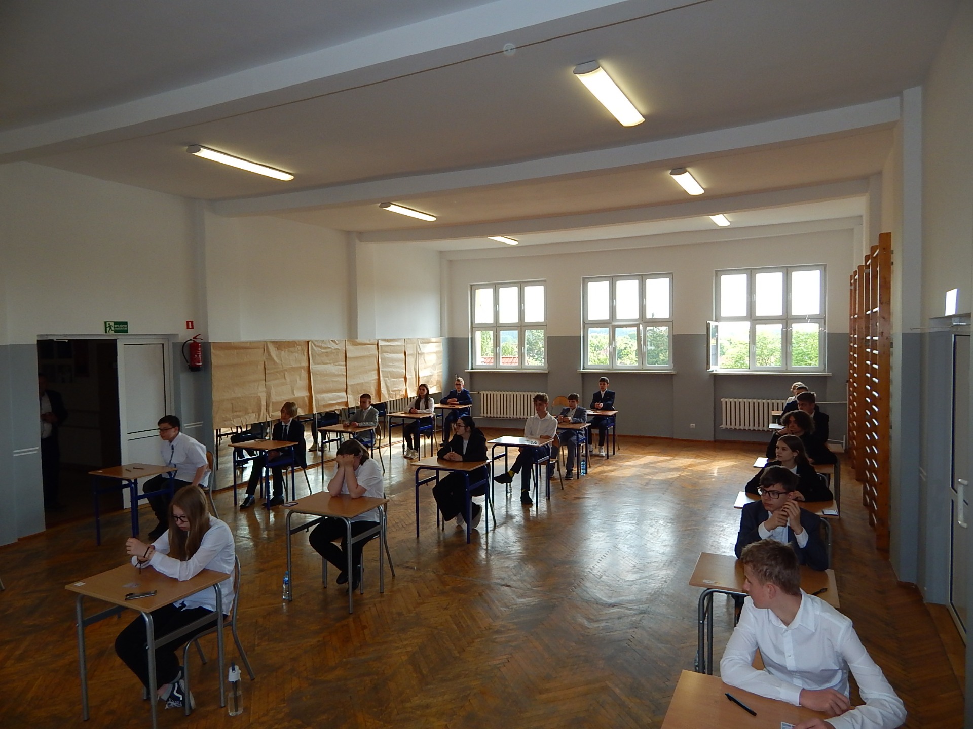Uczniowie SP Nr 2 im. M. Kopernika w Olecku przed Egzaminem Ósmoklasisty 