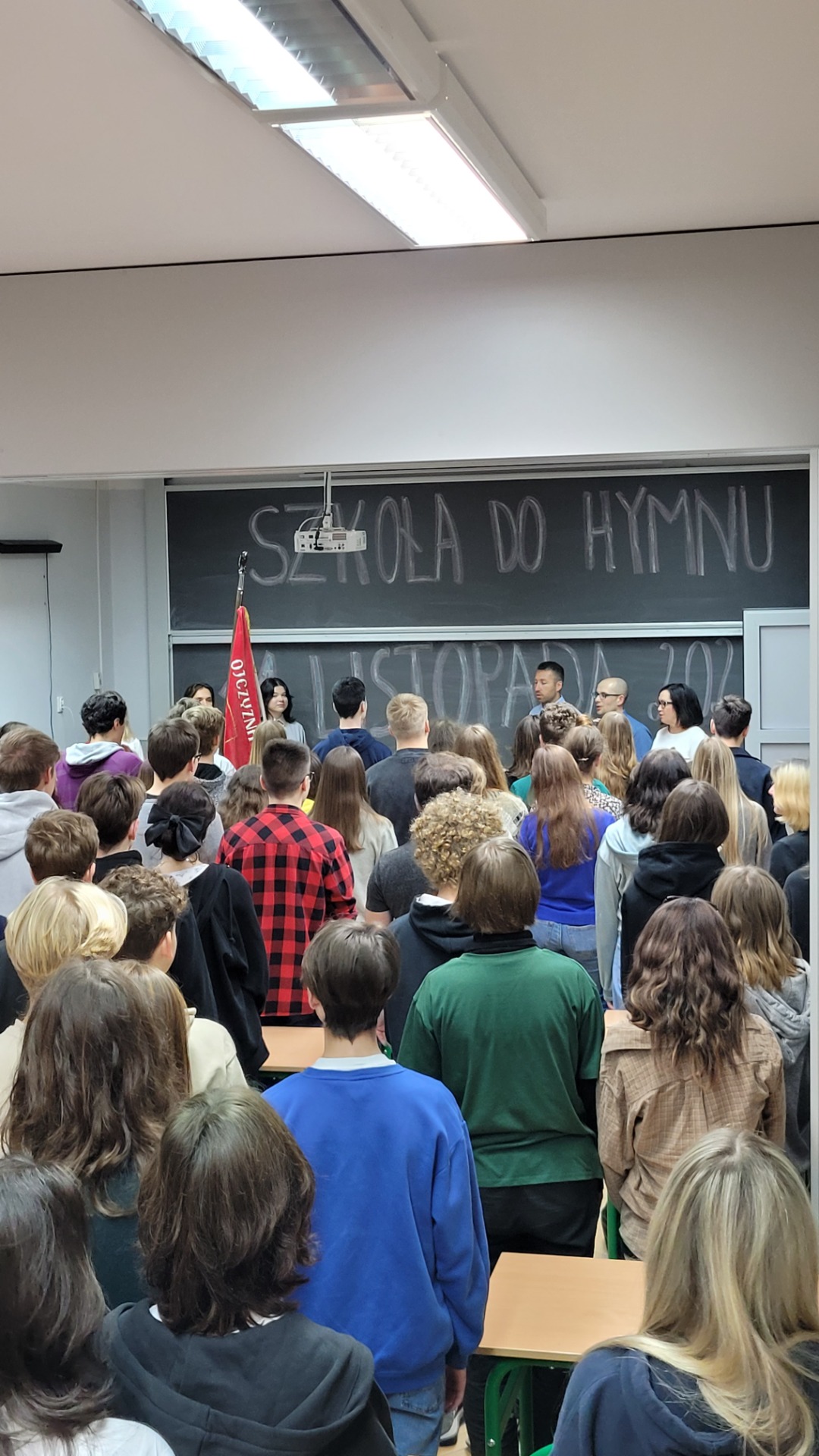 "Szkoła do hymnu" 10 listopada 2022 - Obrazek 1