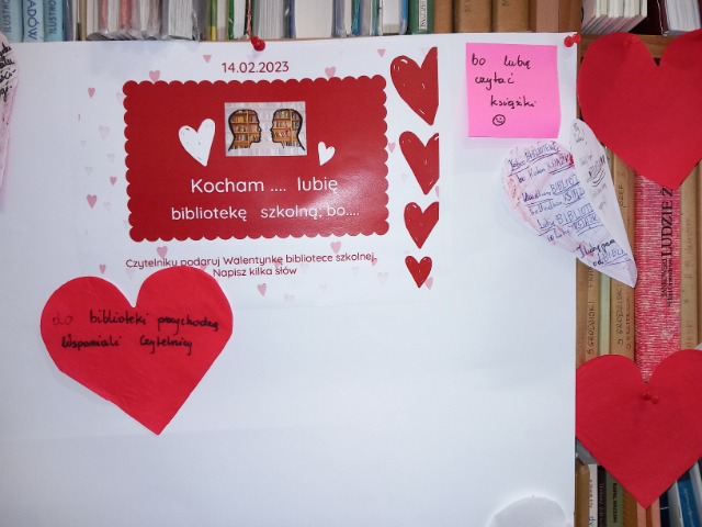 Zakochani w książkach i bibliotece szkolnej- Walentynki 2023 - Obrazek 3